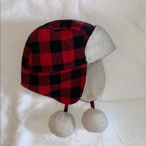 Trapper fleece lined red and black hat